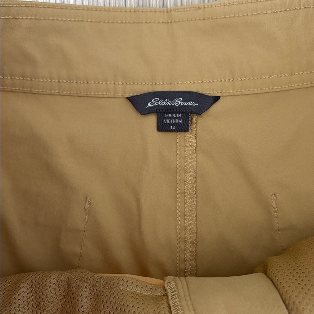 Bundle Eddie Bauer Women’s Cargo Shorts Size 12 5” Inseam (2 Pair) - Picture 3 of 13